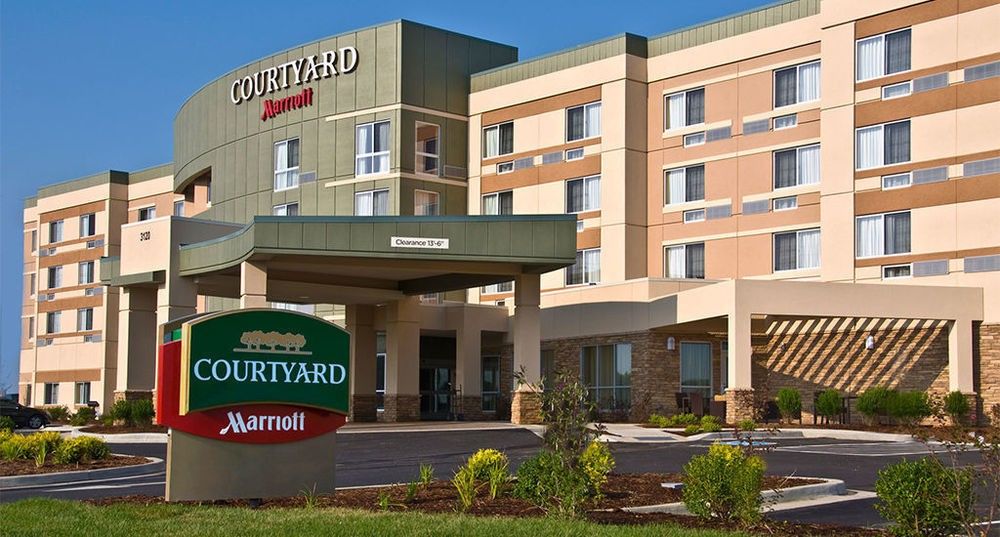 Courtyard Lake Charles Dış mekan fotoğraf